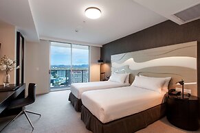 Hilton Surfers Paradise Hotel & Residences