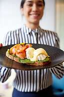 Hilton Surfers Paradise Hotel & Residences