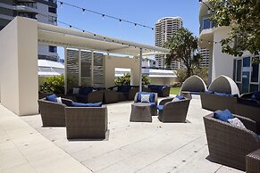 Hilton Surfers Paradise Hotel & Residences