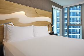 Hilton Surfers Paradise Hotel & Residences
