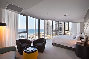 Hilton Surfers Paradise Hotel & Residences