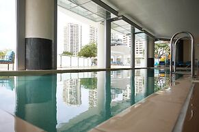 Hilton Surfers Paradise Hotel & Residences