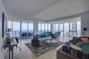 Hilton Surfers Paradise Hotel & Residences