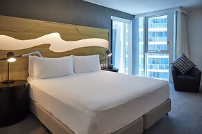Hilton Surfers Paradise Hotel & Residences