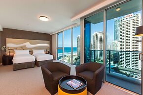 Hilton Surfers Paradise Hotel & Residences