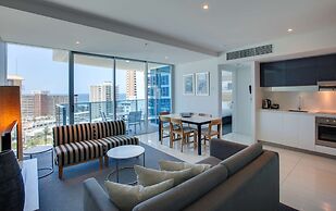 Hilton Surfers Paradise Hotel & Residences