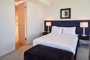 Hilton Surfers Paradise Hotel & Residences