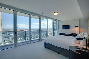 Hilton Surfers Paradise Hotel & Residences