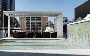 Hilton Surfers Paradise Hotel & Residences