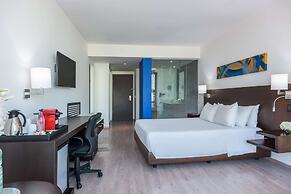 NH Collection Barranquilla Smartsuites Royal