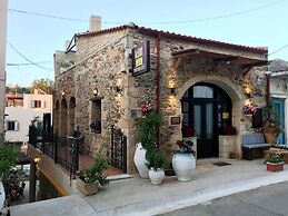 Idili Traditional House