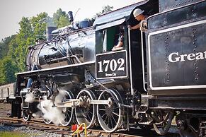 Calhoun House Inn & Suites