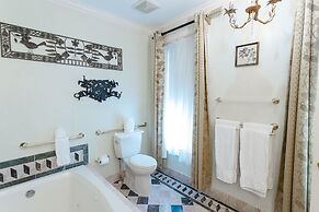 1840s Carrollton Inn