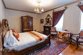 1840s Carrollton Inn