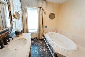 1840s Carrollton Inn