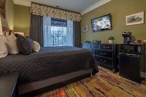 Red Coach Inn