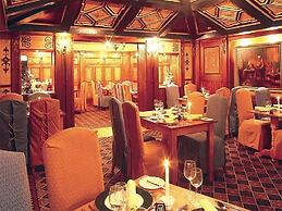 Killarney Avenue Hotel