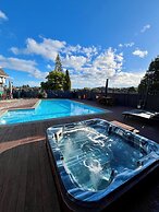 Tudor Manor Bed & Breakfast