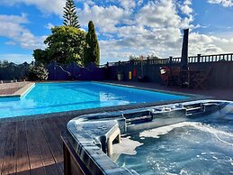 Tudor Manor Bed & Breakfast