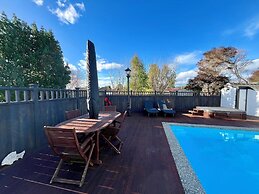 Tudor Manor Bed & Breakfast