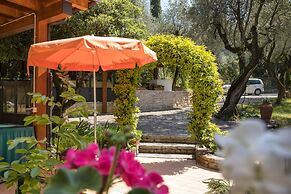 Residence Gardasee Apartments with Lake View