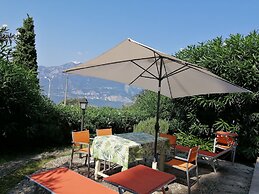 Residence Gardasee Apartments with Lake View