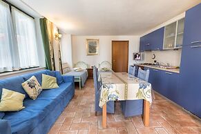 Residence Gardasee Apartments with Lake View