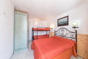 Residence Gardasee Apartments with Lake View