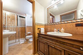 Residence Gardasee Apartments with Lake View