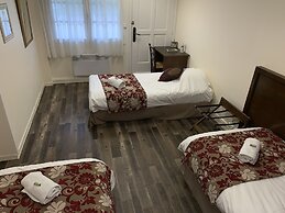 LOGIS HÔTEL LES NYMPHEAS