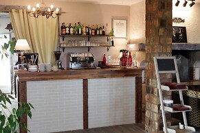 LOGIS HÔTEL LES NYMPHEAS