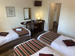 LOGIS HÔTEL LES NYMPHEAS