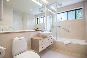 Noosa Springs Golf Resort & Spa