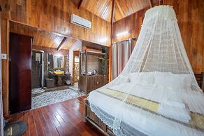 Chez Carole Beach Resort & Spa