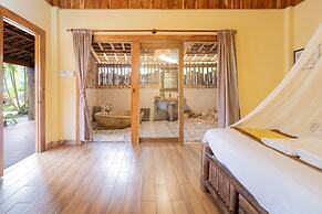 Chez Carole Beach Resort & Spa