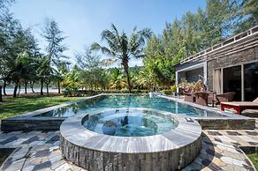 Chez Carole Beach Resort & Spa