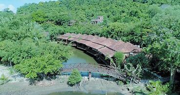 Chez Carole Beach Resort & Spa