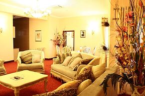 Imperial Royale Hotel