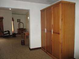 Imperial Royale Hotel