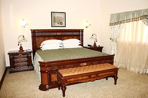 Imperial Royale Hotel