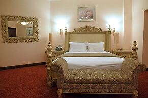 Imperial Royale Hotel