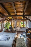 Oikoperiigitis Hotel