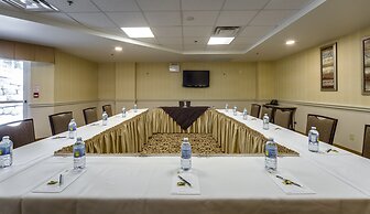 Monte Carlo Inn & Suites Downtown Markham