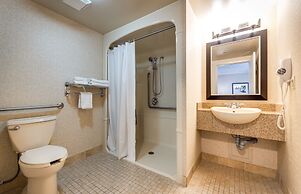 Monte Carlo Inn & Suites Downtown Markham