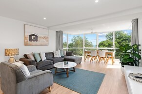 84 The Spit Holiday Apartments