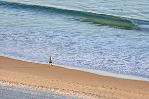 84 The Spit Holiday Apartments