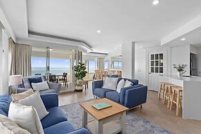 84 The Spit Holiday Apartments