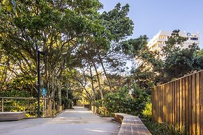 84 The Spit Holiday Apartments