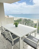 84 The Spit Holiday Apartments