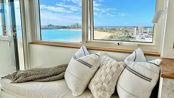 84 The Spit Holiday Apartments